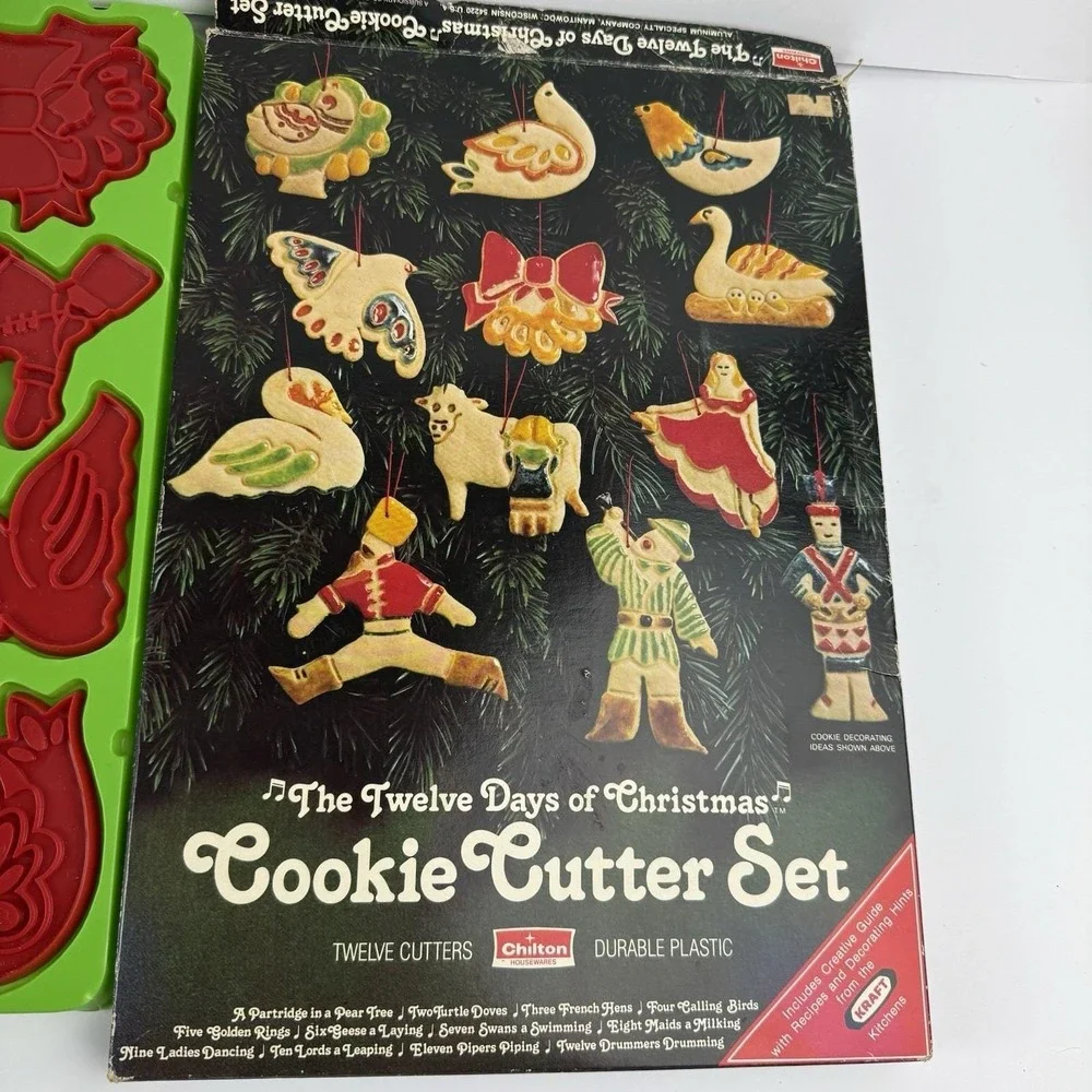 Vintage Chilton The Twelve Days of Christmas Cookie Cutters Set 1978 Red Holiday